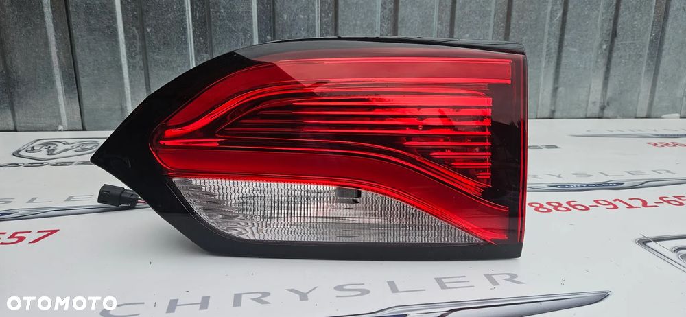 Chrysler Pacifica 2016- Lampa tył prawy Lampa tylna prawa  P68228940AE ORYGINAŁ IDEALNE LED - 6