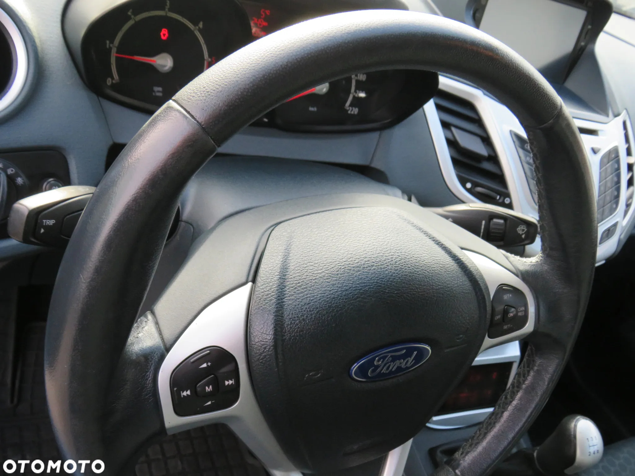 Ford Fiesta 1.6 TDCi Sport - 22