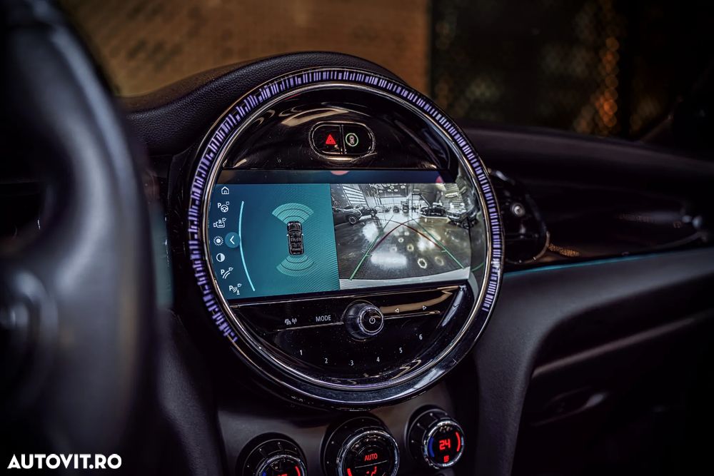 Mini Cooper Aut. Essential Trim - 24