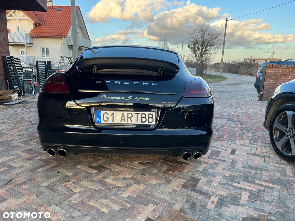 Porsche Panamera - 11