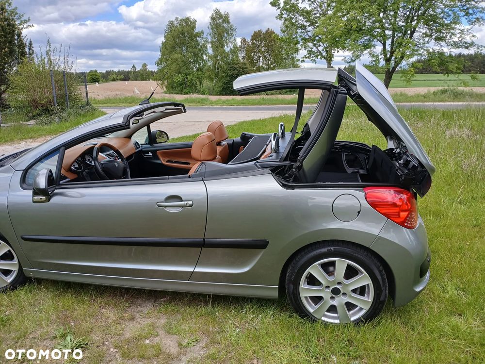 Peugeot 207 1.6 Turbo Sport - 4