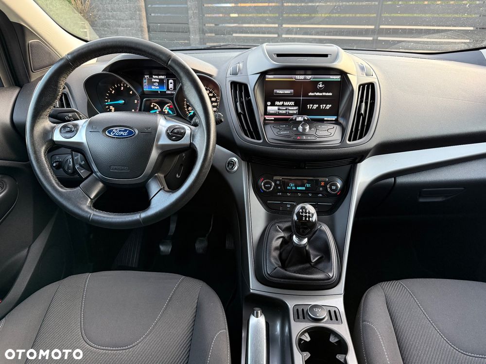 Ford Kuga 2.0 TDCi 2x4 SYNC - 29