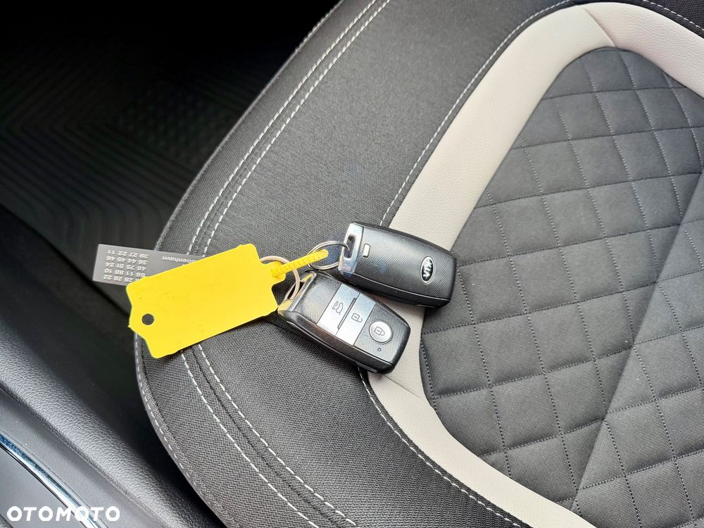 Kia Ceed 1.6 CRDi GT Line DCT - 23