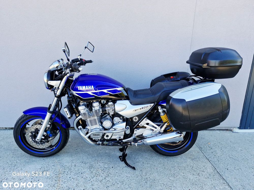 Yamaha XJR - 9