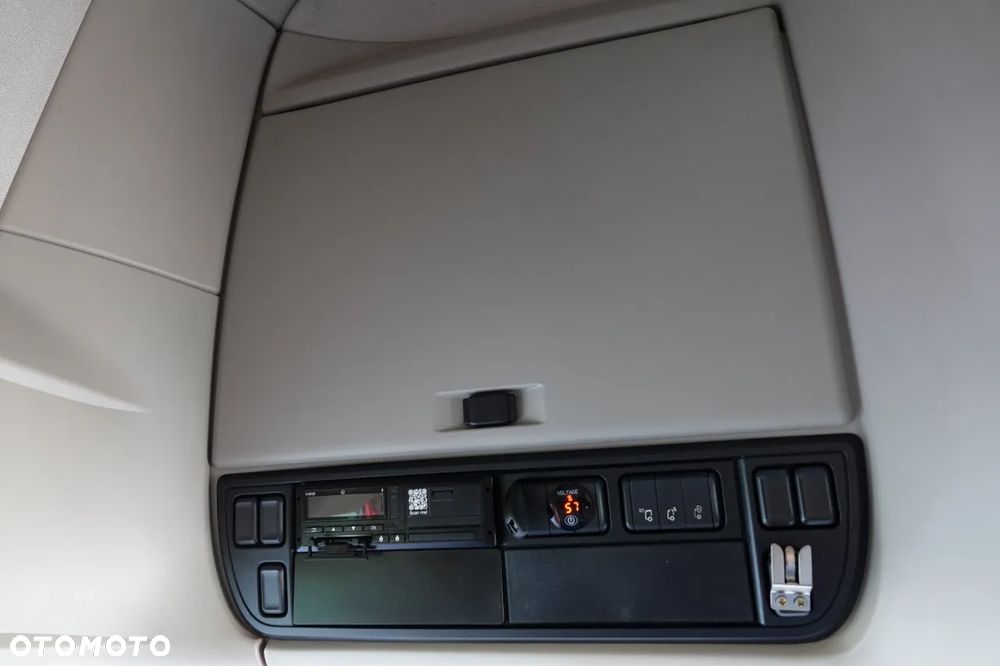 DAF XF 480 / LOW DECK / MEGA / 2021 / SSC / PO ZŁOTYM KONTRAKCIE SERWISOWYM / - 32