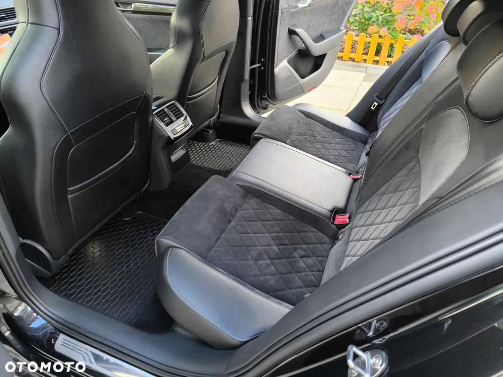 Skoda Superb 2.0 TSI 4x4 Sportline DSG - 12