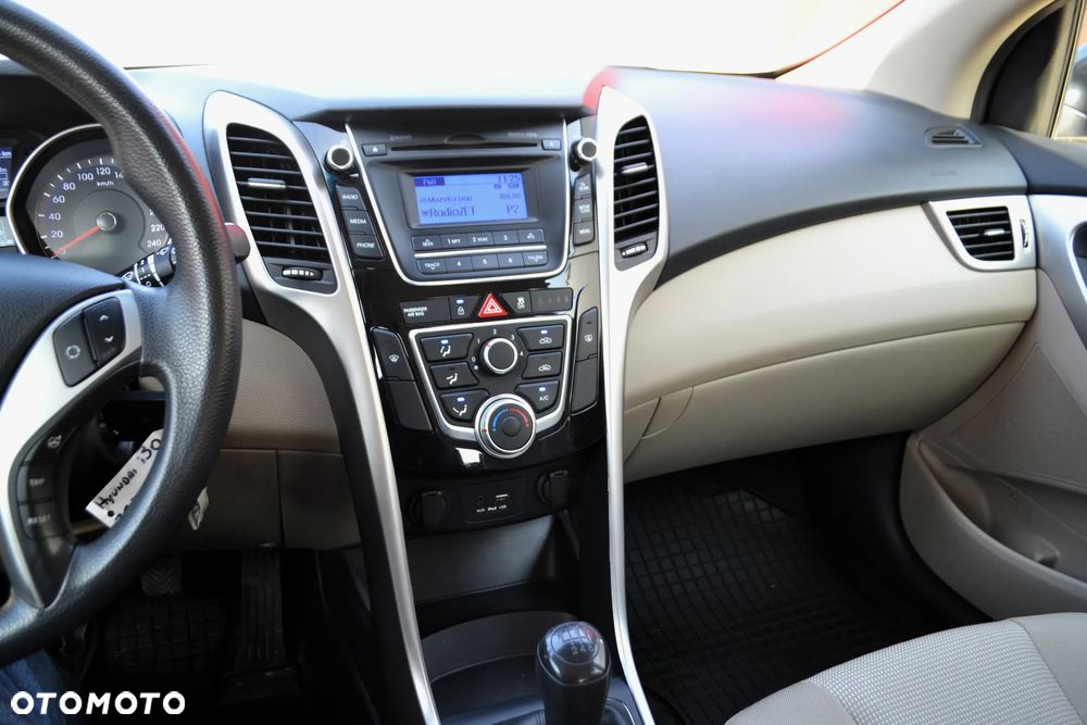 Hyundai i30 1.6 GDI BlueDrive Comfort - 13