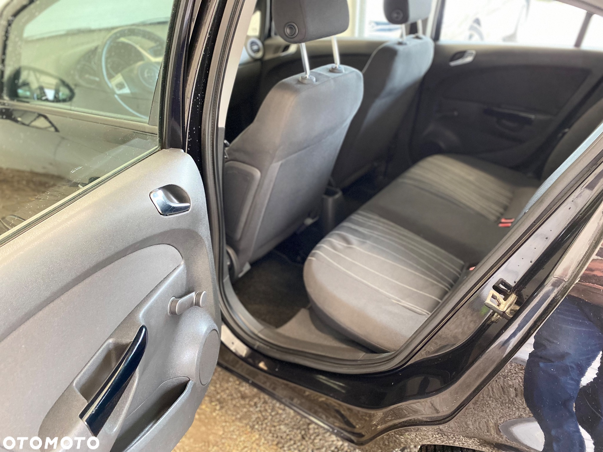 Opel Corsa 1.2 16V Essentia - 15