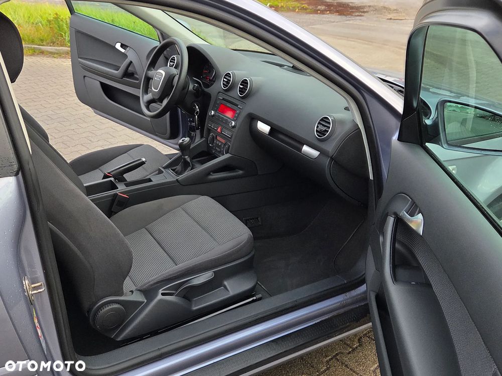 Audi A3 1.6 Ambition - 19