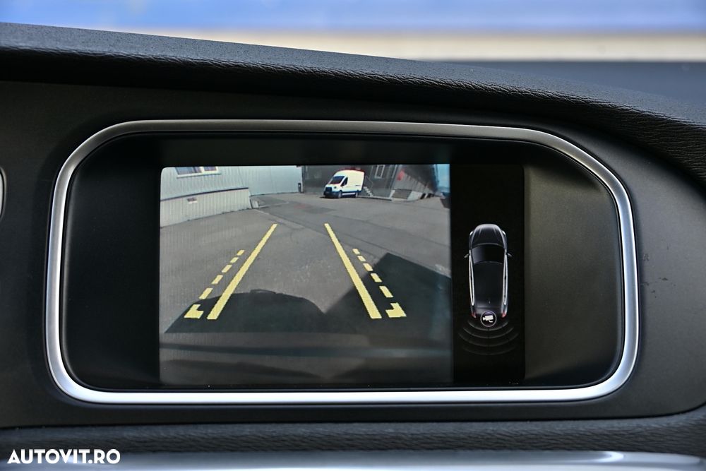 Volvo V40 D3 Geartronic - 26