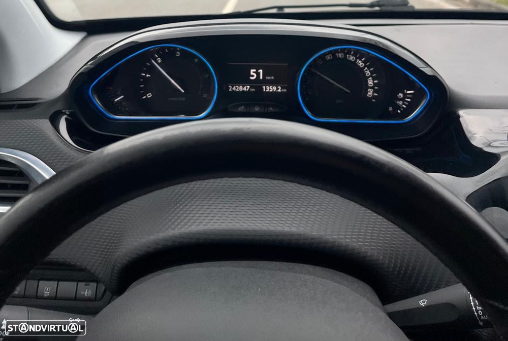 Peugeot 2008 BlueHDi FAP 120 STOP & START Allure - 12