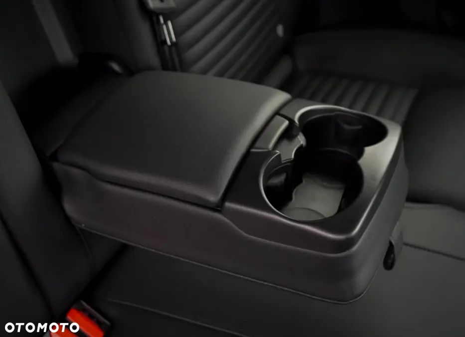 Land Rover Discovery Sport - 25