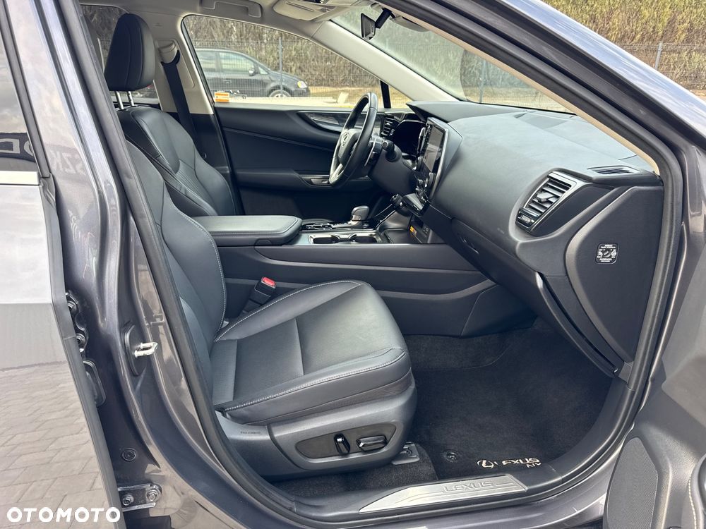 Lexus NX 350h Prestige 2WD - 35