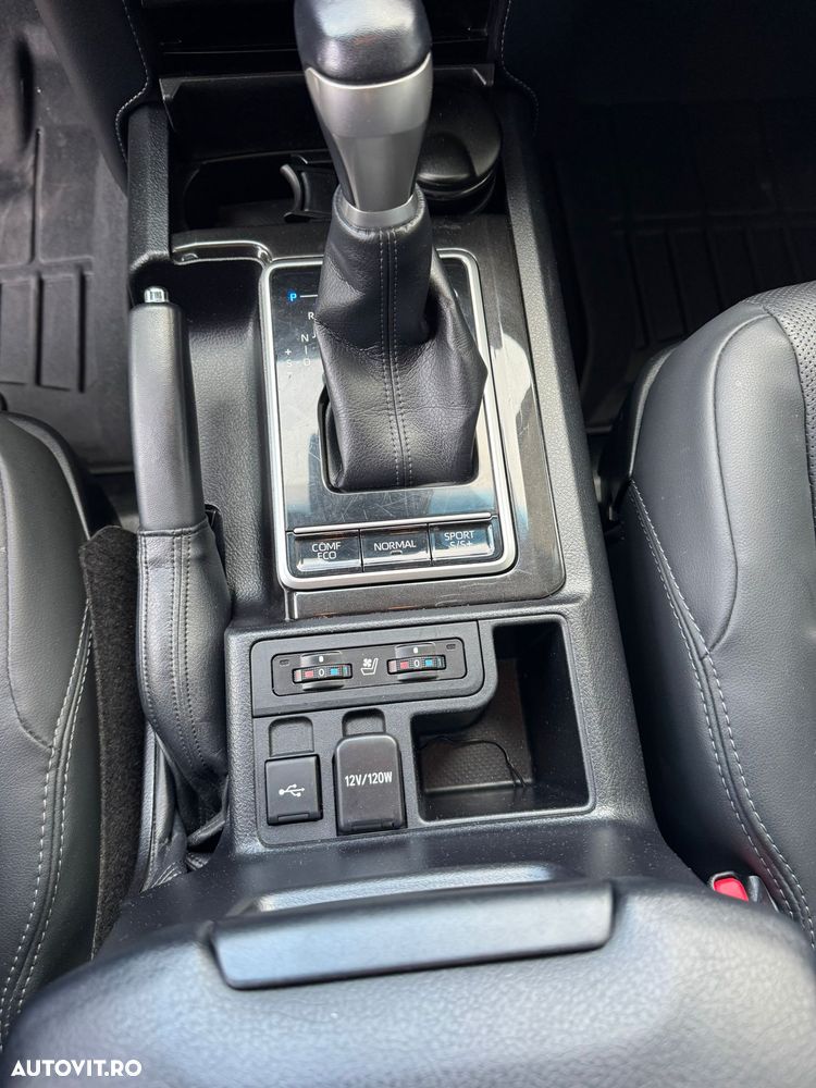 Toyota Land Cruiser 2.8l D-4D 204 CP A/T 7 locuri Luxury AVS Black - 26