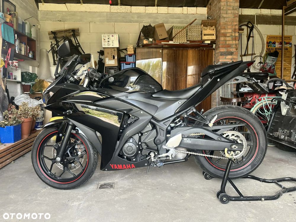 Yamaha R3 - 1