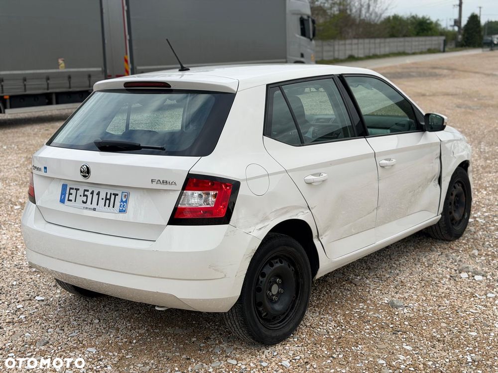 Skoda Fabia 1.0 MPI Ambition - 5