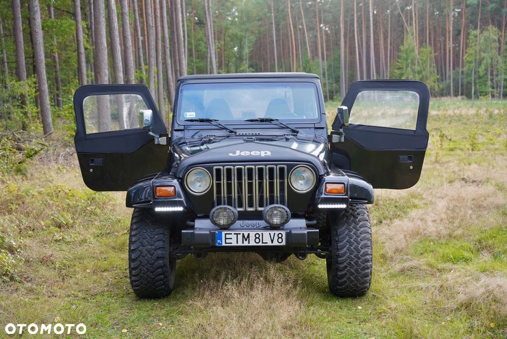 Jeep Wrangler 2.5 Sport - 18