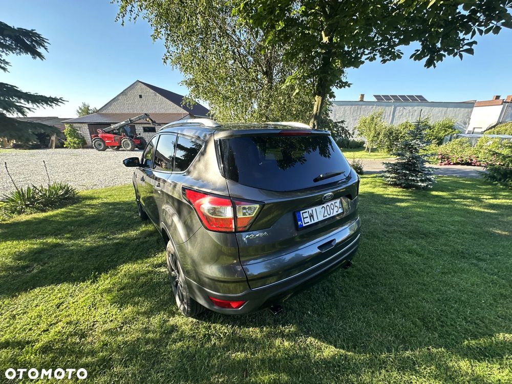 Ford Kuga 2.0 TDCi 2x4 Titanium - 14