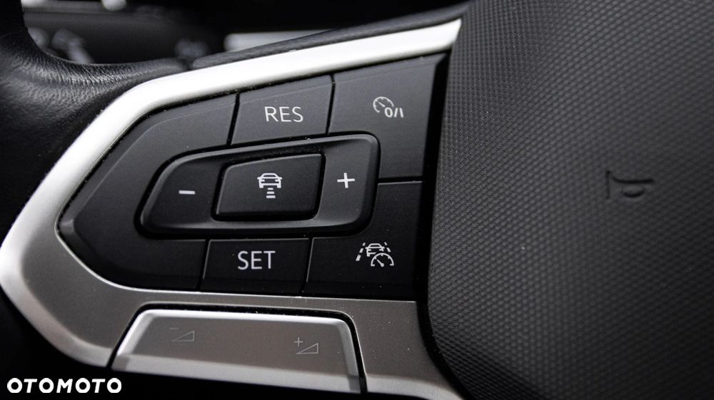 Volkswagen Passat Variant 1.5 TSI EVO Business - 20