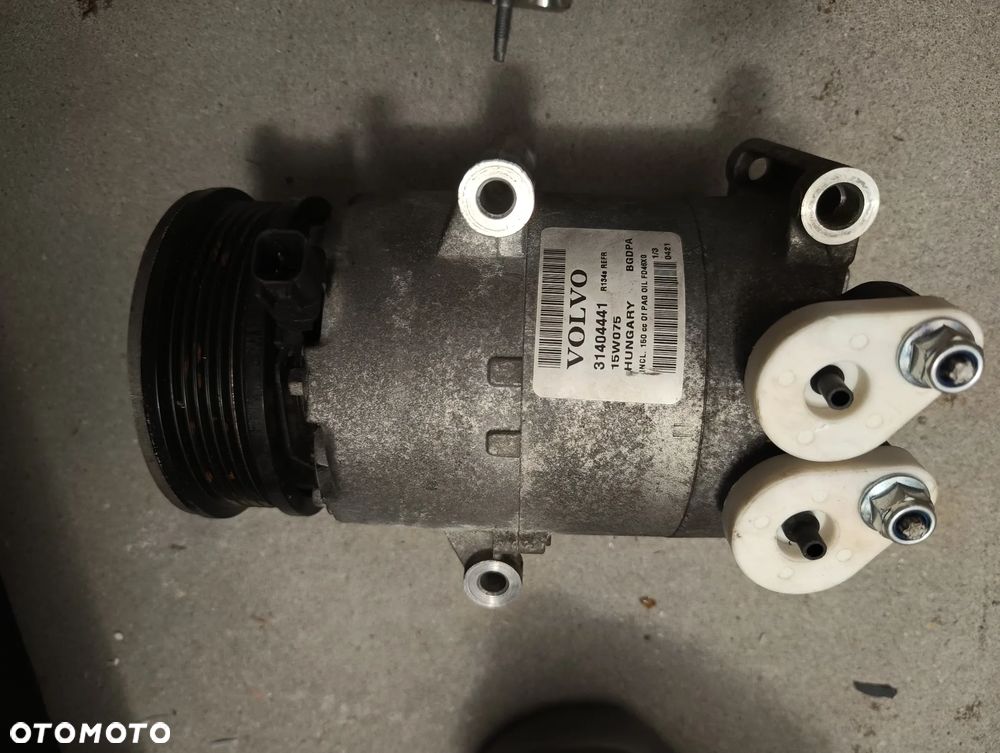 Kompresor klimatyzacji Volvo V40 1.6 benzyna 14- 31404441 - 1