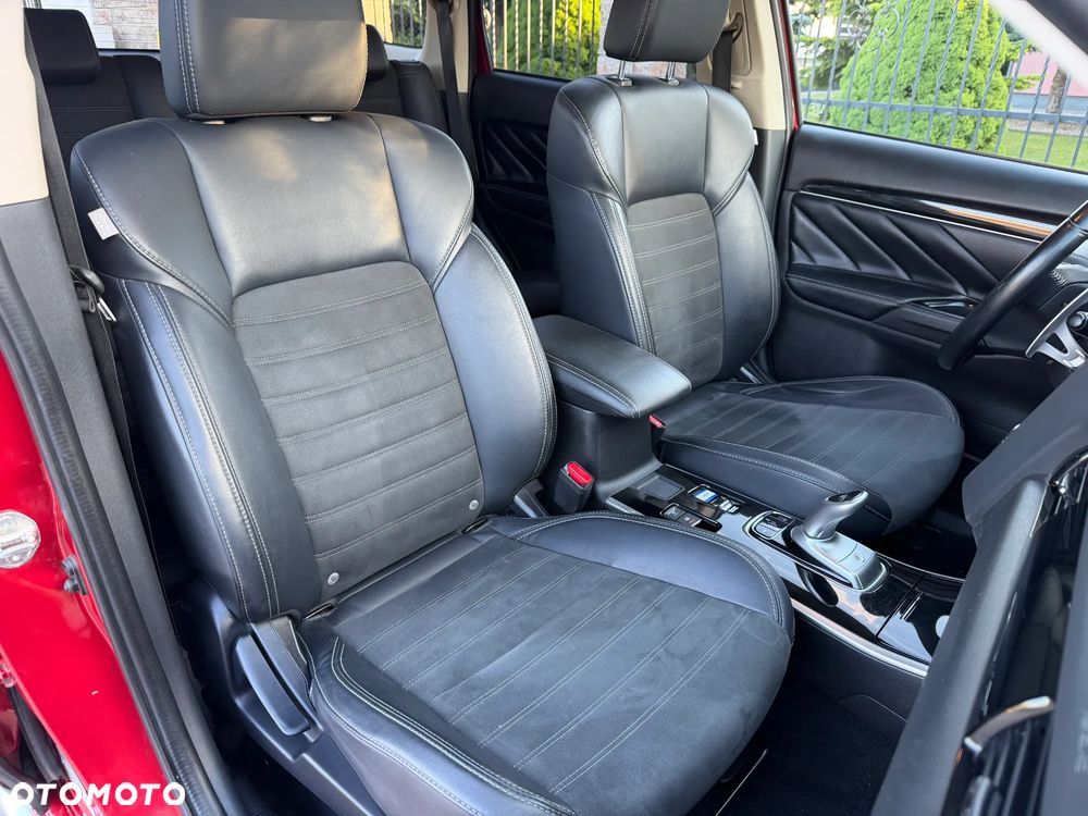 Mitsubishi Outlander Intense + - 5