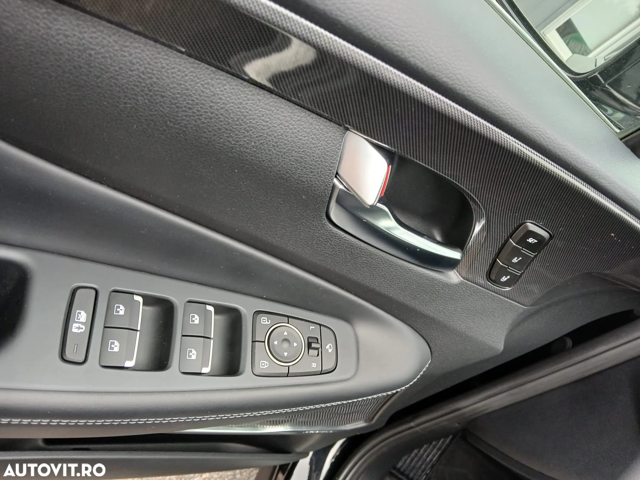 Hyundai Santa Fe Hybrid 1.6 l 230 CP 4WD 6AT Luxury - 12