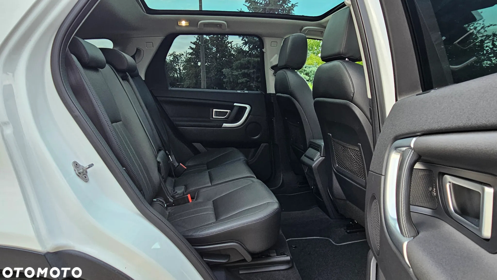 Land Rover Discovery Sport 2.0 TD4 HSE Luxury - 37