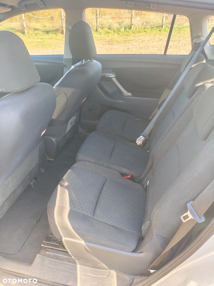 Toyota Verso 2.0 D-4D - 10