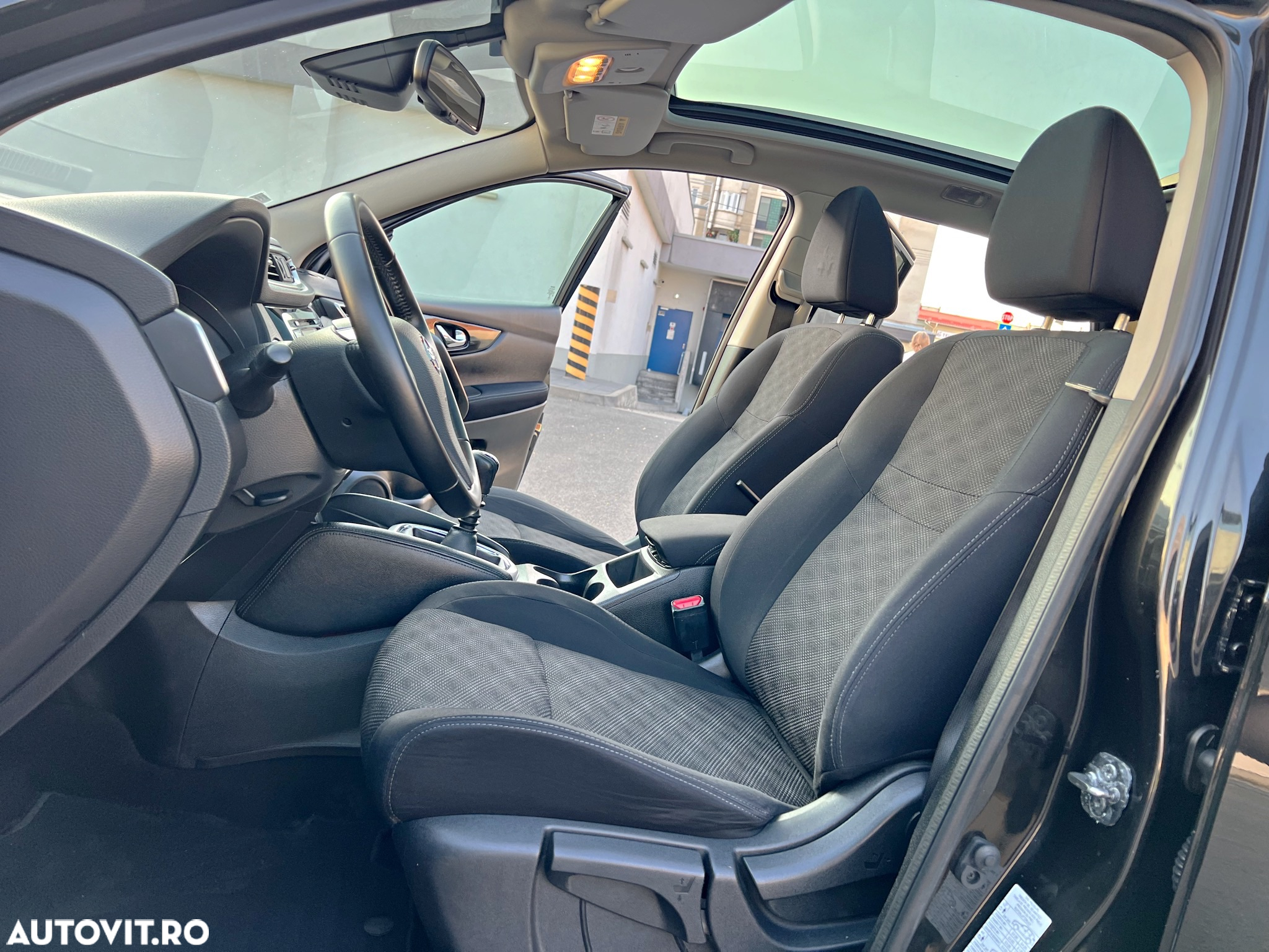 Nissan Qashqai 1.6 DCI TEKNA - 8