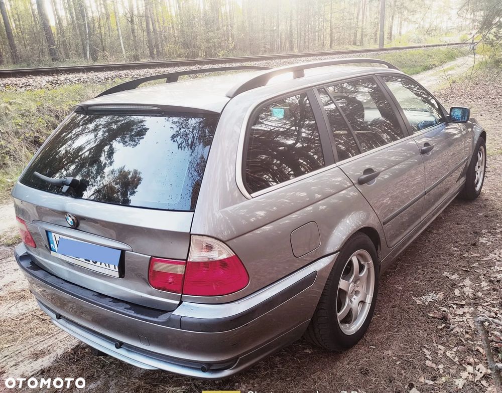 BMW Seria 3 320d - 4