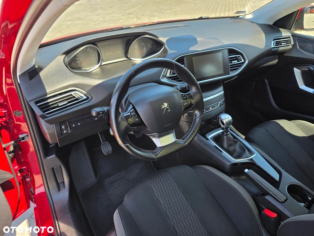 Peugeot 308 1.2 PureTech Style S&S - 15