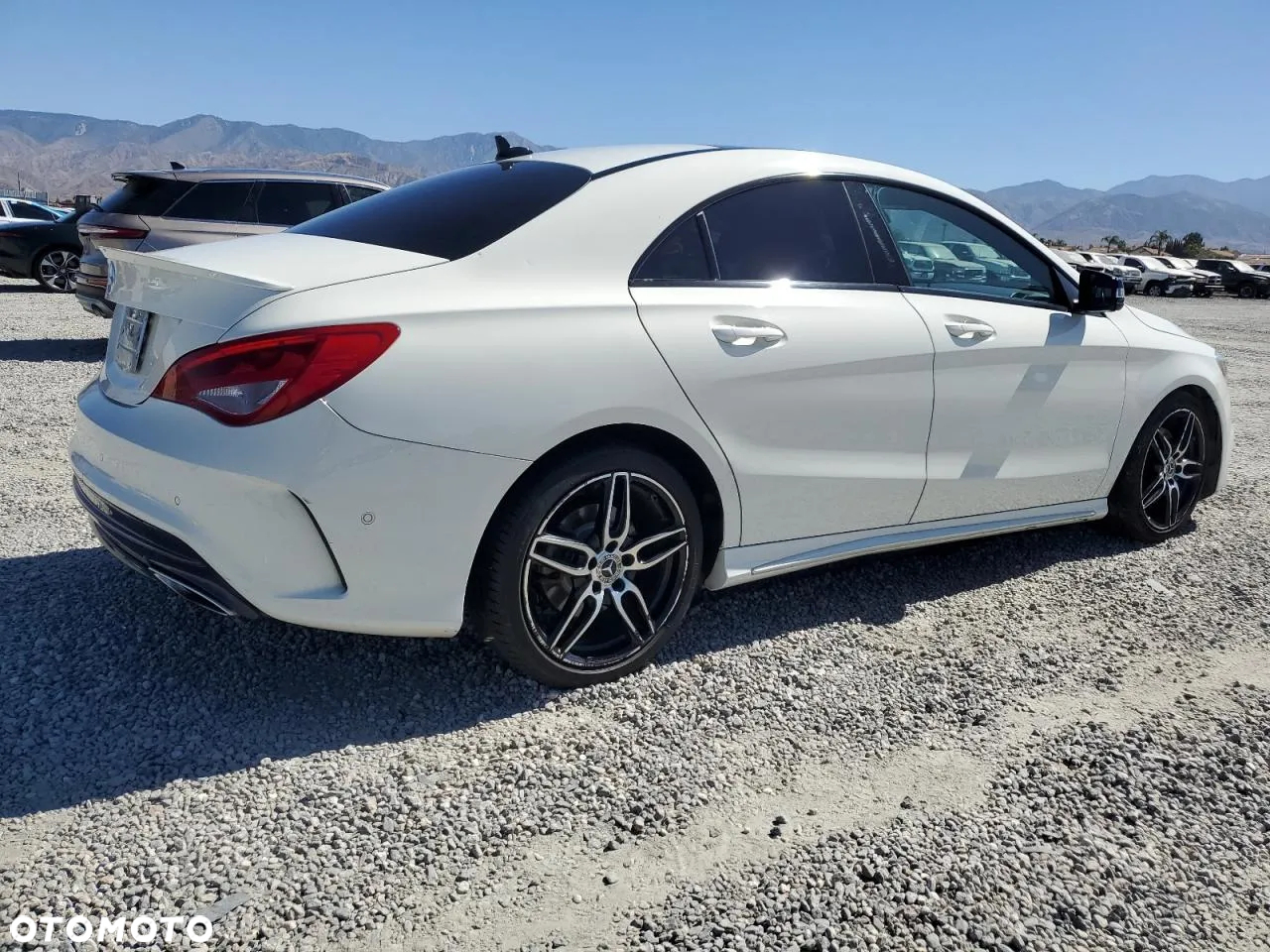 Mercedes-Benz CLA 250 4-Matic - 5