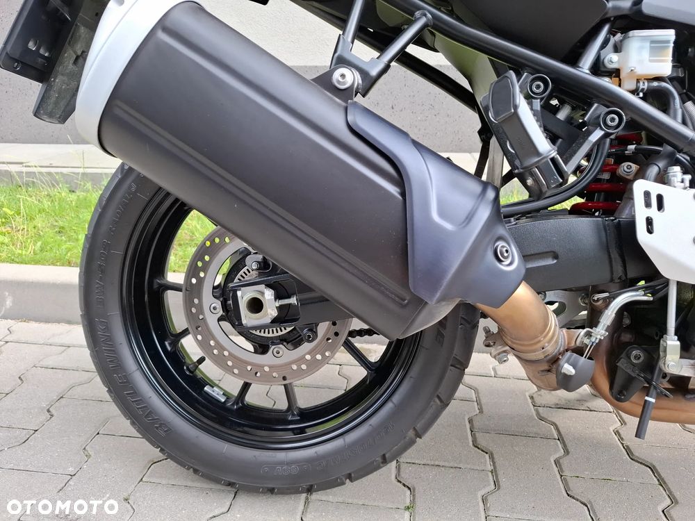 Suzuki V-STROM - 30