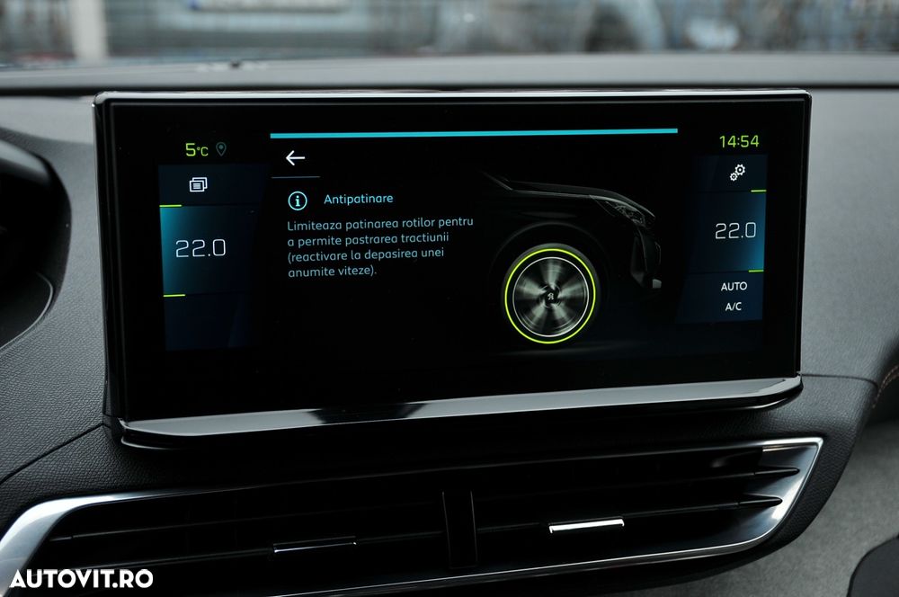 Peugeot 3008 Plug-In Hybrid 225 e-EAT8 GT - 18