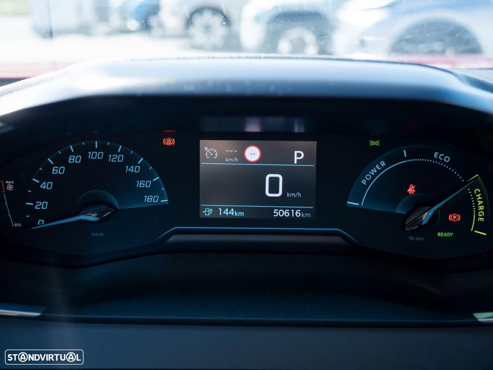 Peugeot e-2008 50 kWh Active - 31