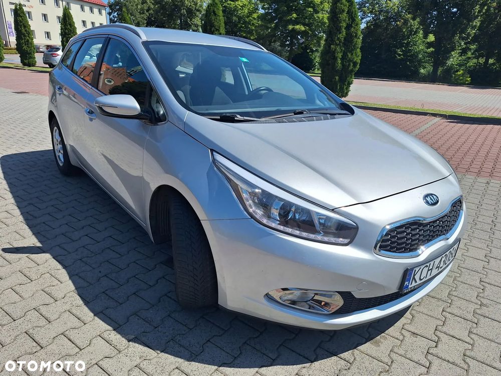 Kia Ceed 1.6 GDI L DCT - 3