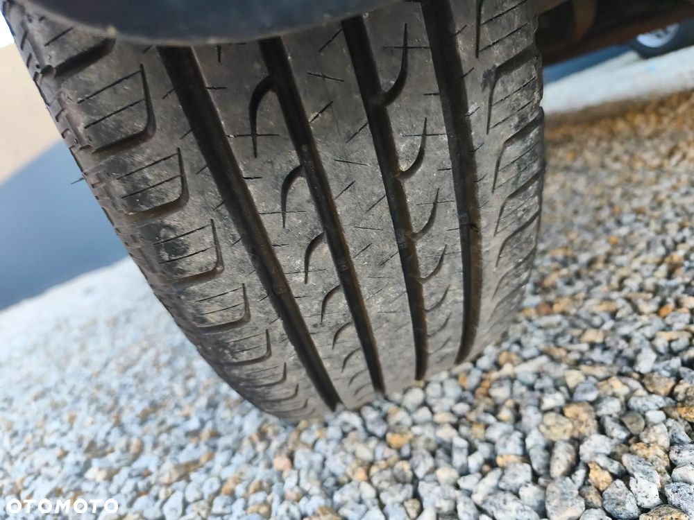 Hyundai Tucson 2.0 4WD GLS - 15