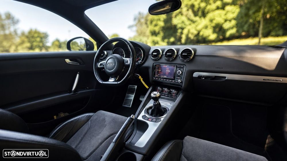 Audi TT Coupé 2.0 TDI quattro S-line - 37