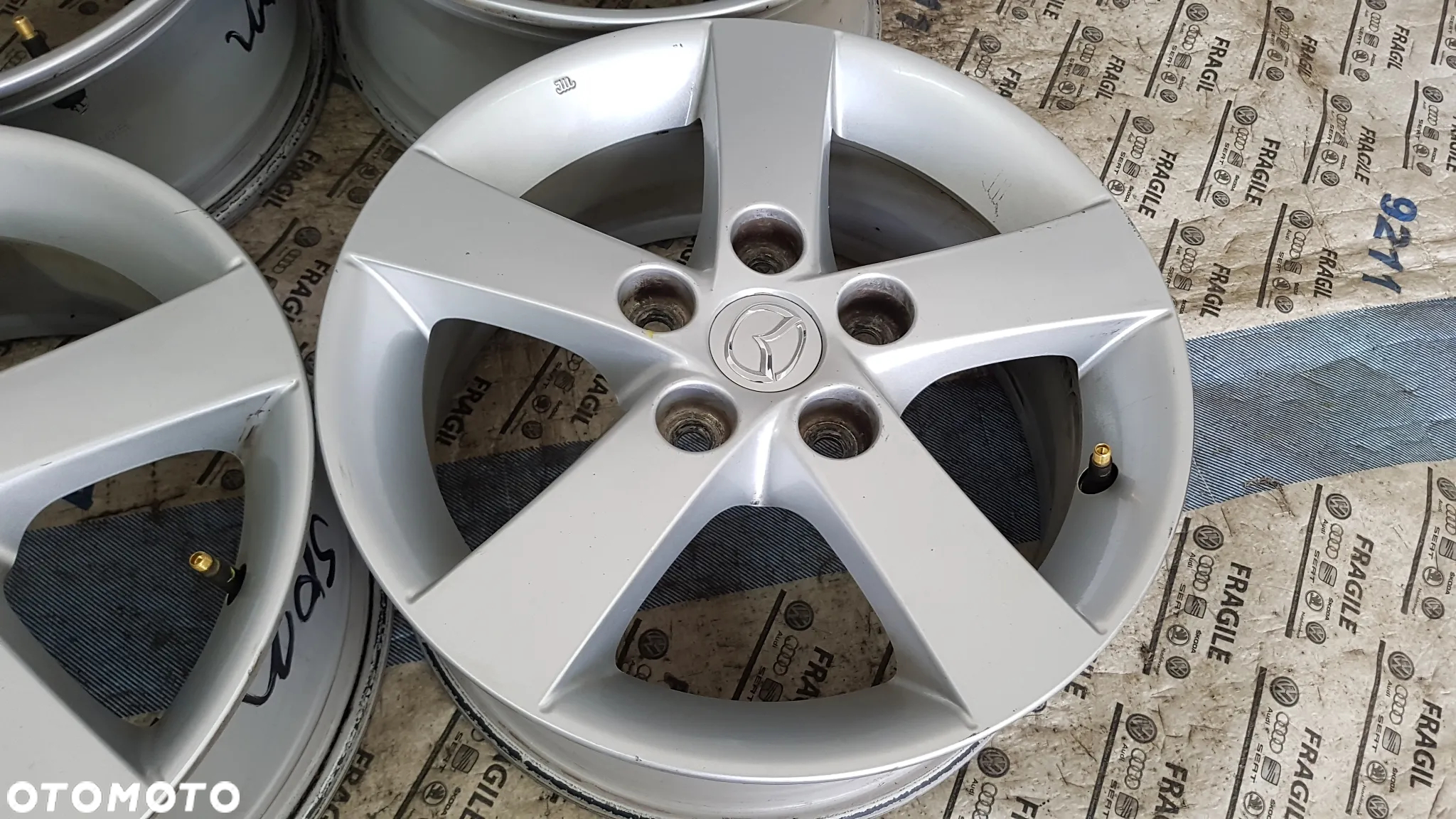 FELGI ALUMINIOWE 5X114,3 6JX15 ET52,5 MAZDA 3 5 6 KIA CEED RIO - 7