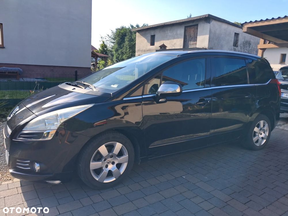Peugeot 5008 - 5