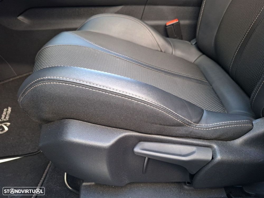 Peugeot 3008 1.5 BlueHDi GT EAT8 - 26