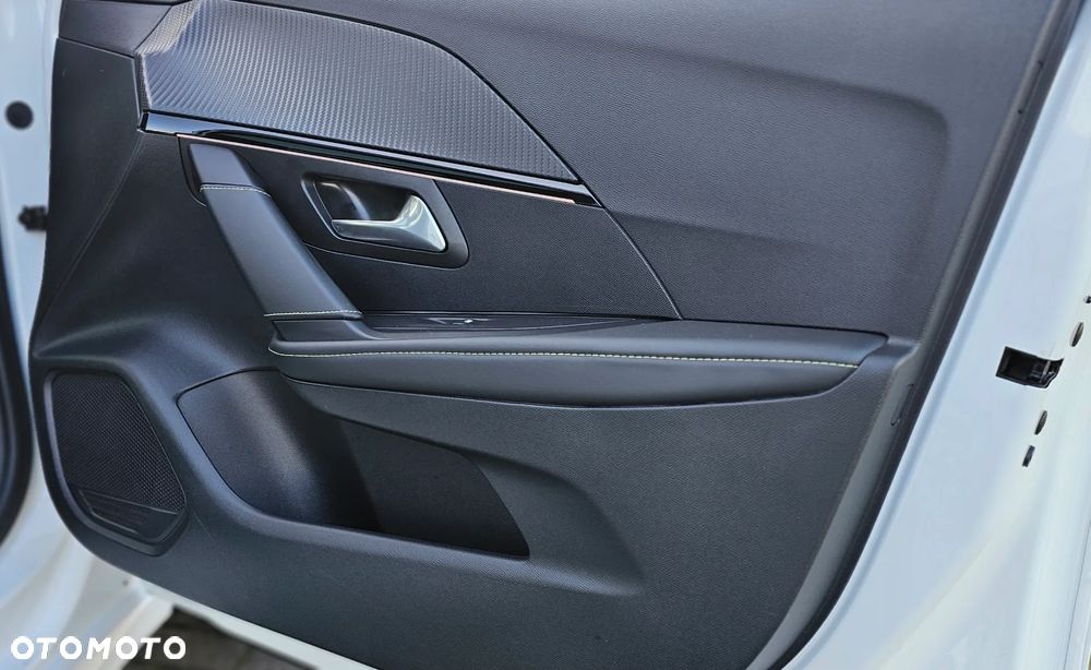 Peugeot 208 Elektromotor 136 GT - 26