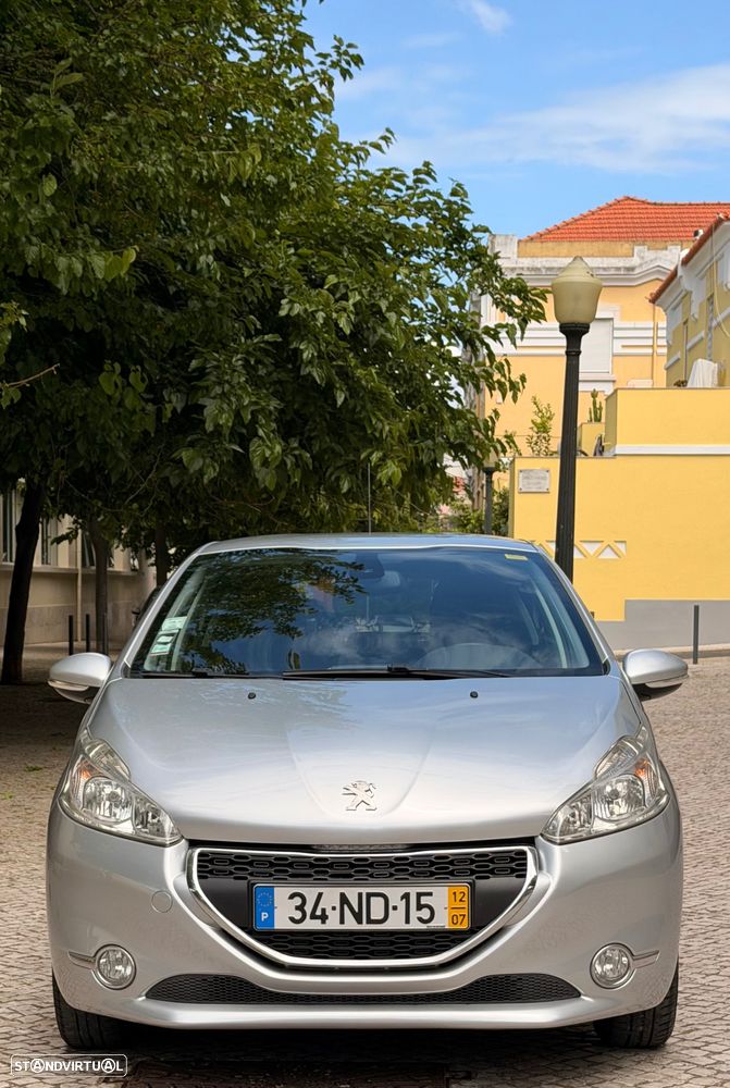 Peugeot 208 1.2 VTi Allure - 3