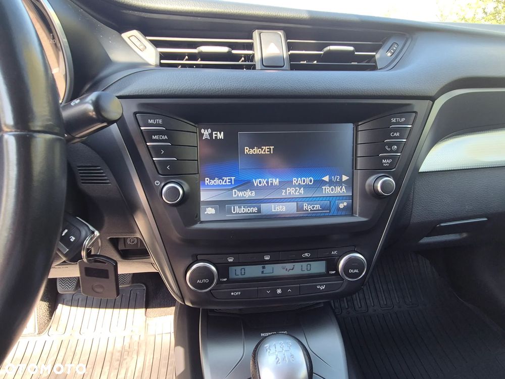 Toyota Avensis 1.8 Prestige - 17