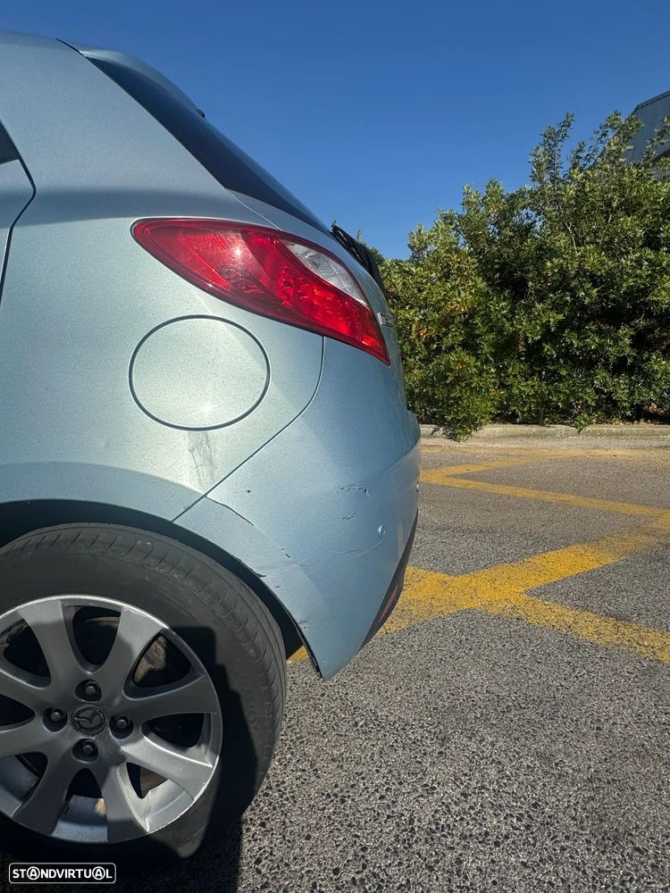 Mazda 2 - 8
