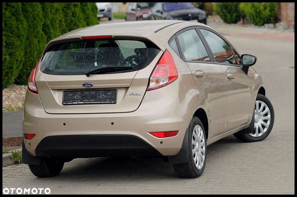 Ford Fiesta - 18
