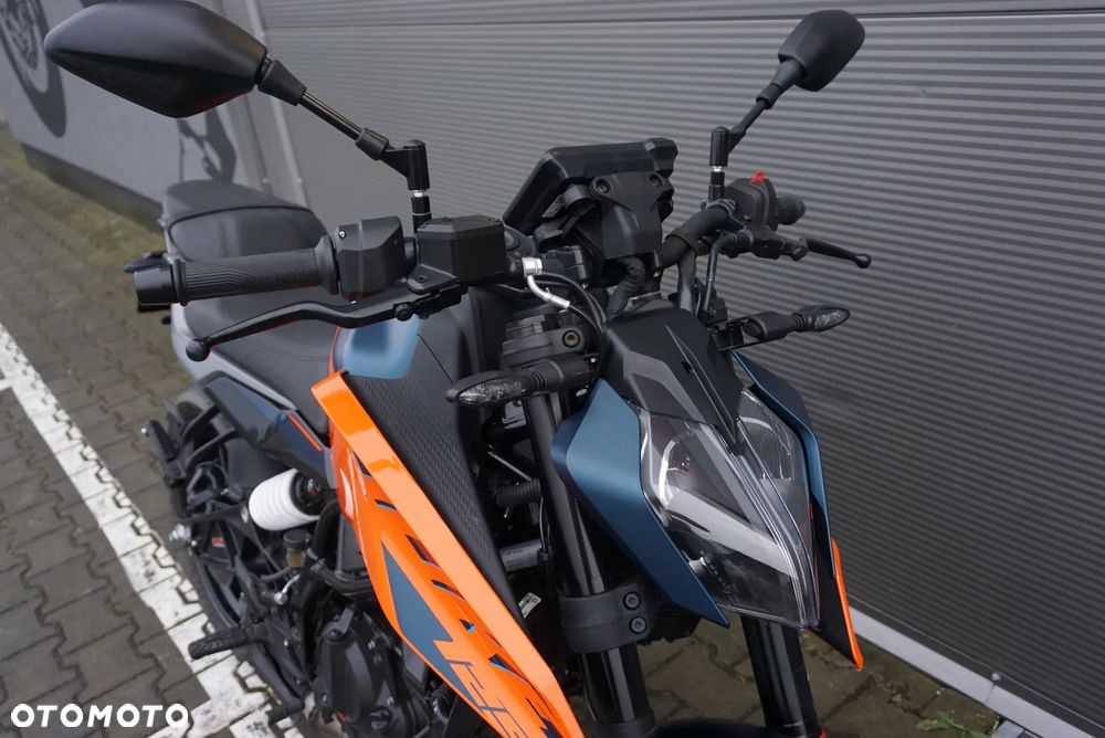 KTM Duke - 19