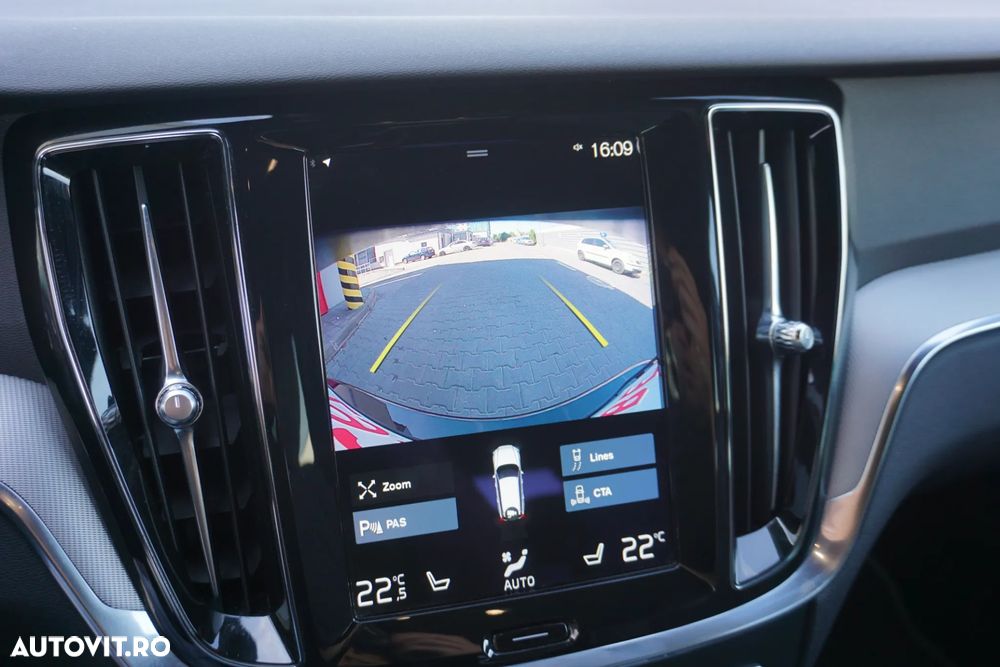 Volvo V60 T6 AWD Recharge Geartronic RDesign - 22