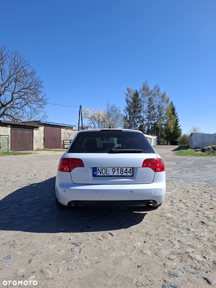 Audi A4 Avant - 10