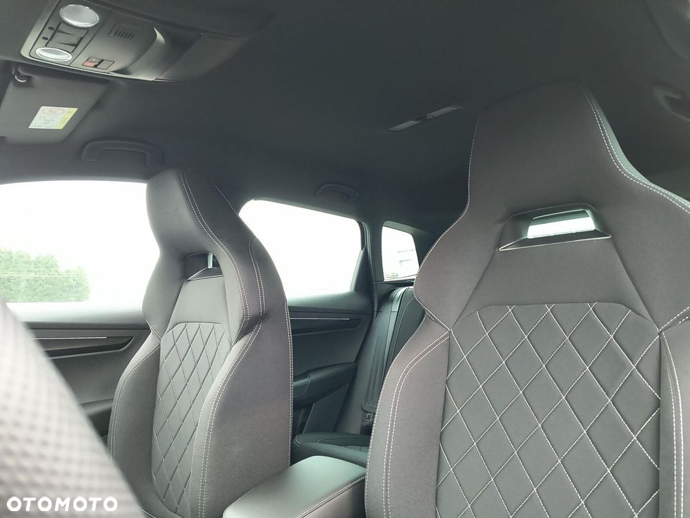 Skoda Karoq 2.0 TDI SCR 4x4 Sportline DSG - 10